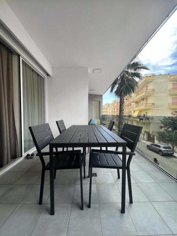 Modern And Spacious Appartement With Beach View. ガリポリ エクステリア 写真