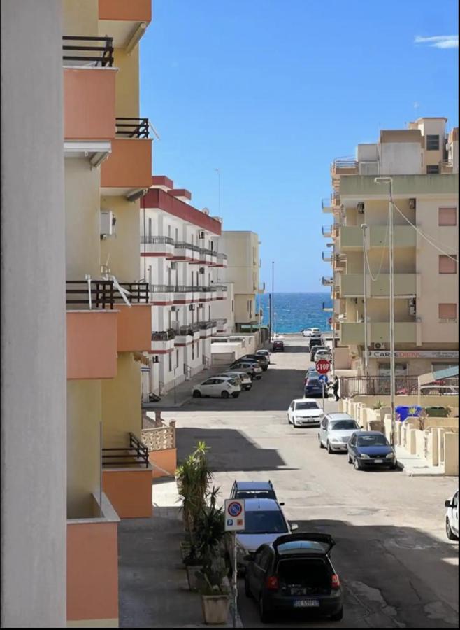 Modern And Spacious Appartement With Beach View. ガリポリ エクステリア 写真
